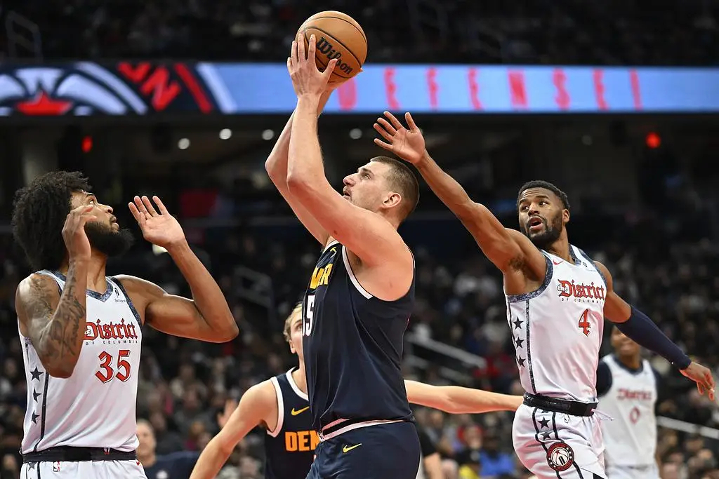 关于NBA常规赛赛程吃紧，丹佛掘金加时末段回应争议，管理层满意，赛程密集仍需轮换的信息